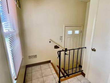 Main picture of 1526 Royce Ave