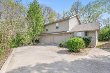 Main picture of 1297 Hillcrest Pl