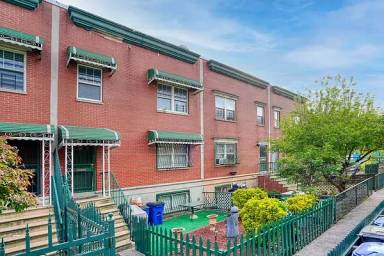 Main picture of 1982 Hughes Ave