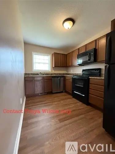 Main picture of 1004 Lynn Dr