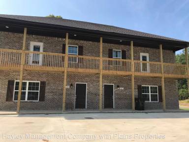 Main picture of 901 Logan Ct