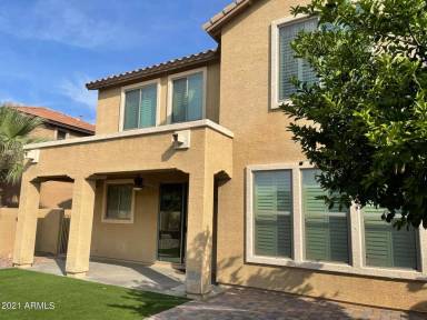 Main picture of 4045 E Bellerive Dr