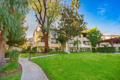 Main picture of 18145 Sundowner Way