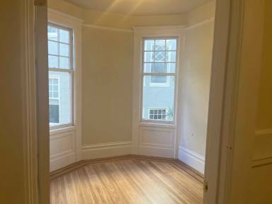 Main picture of 1326 Hyde St