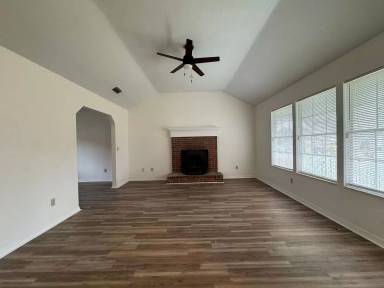 Main picture of 3204 NW 110th Ter