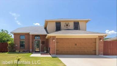 Main picture of 1215 Travis Cir