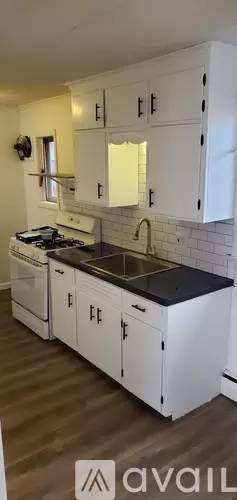 Main picture of 65 Oberlin St