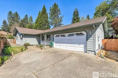 Main picture of 110 NW Sinclair Dr