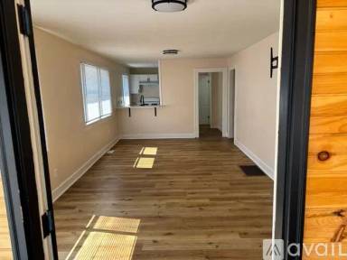 Main picture of 2538 Collier St