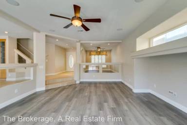 Main picture of 6673 Octave Ave