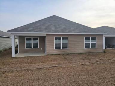 Main picture of 136 Ashworth Dr
