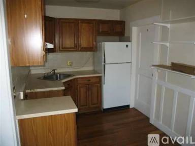 Main picture of 36 College Ave