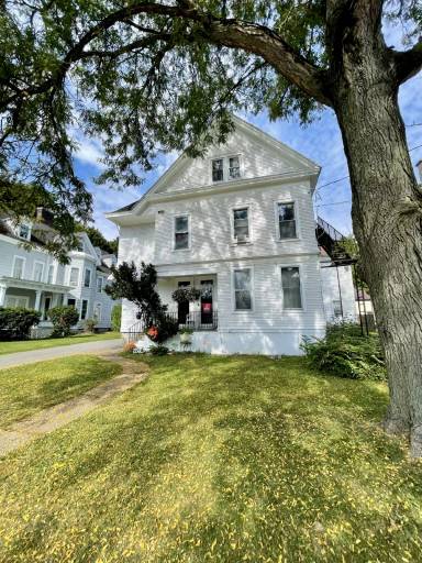 Main picture of 66 Tompkins St