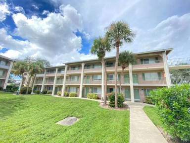 Main picture of 121 Oyster Bay Cir