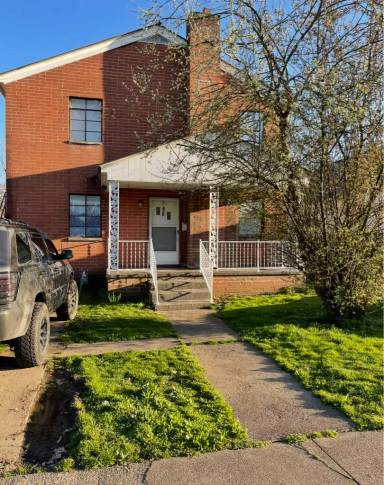 Main picture of 829 Washington Ave