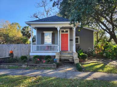 Main picture of 1009 Caroline Ave