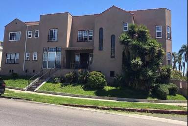 Main picture of 2612 Edgehill Dr