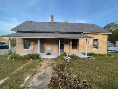 Main picture of 1150 S DeKalb St