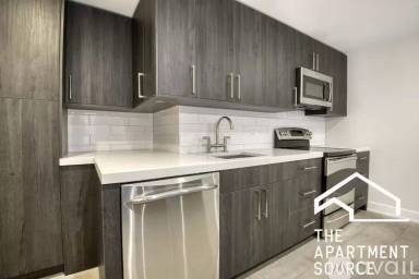 Main picture of 227 E Walton Pl