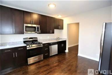 Main picture of 4445 N Rockwell St