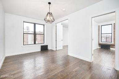 Main picture of 12 E 31st St