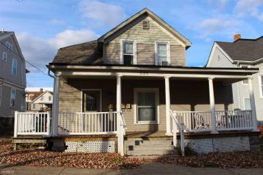 Main picture of 706 Emmet St