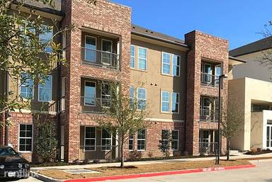 Main picture of Bridge At Heritage Creekside