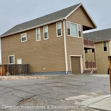 Main picture of 636 S Jackson St