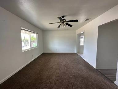 Main picture of 572 Vermont Ave