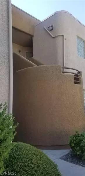 Main picture of 6877 Tamarus St