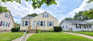 Main picture of 321 W 37th St