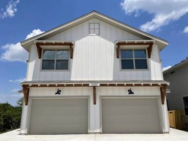 Main picture of 2202 Sandlewood Cv
