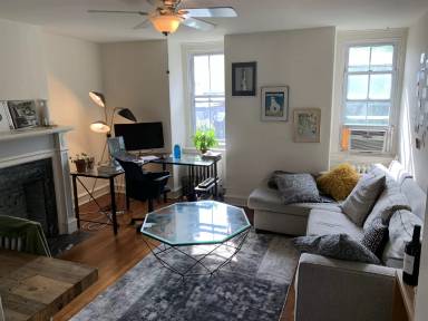Main picture of 313 S 18th St