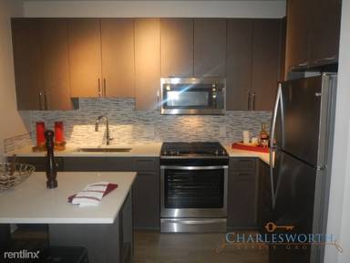 Main picture of 856 Argonne Ave NE