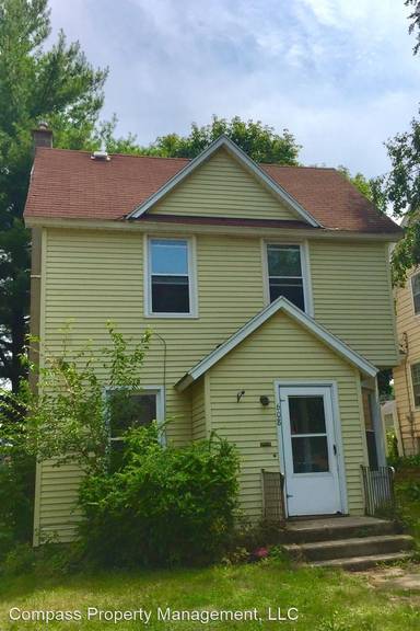 Main picture of 608 Prospect Ave NE