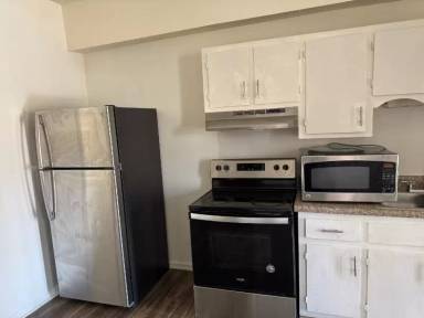 Main picture of 703 Harding St