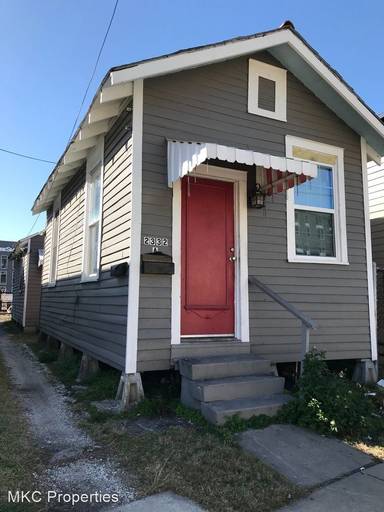 Main picture of 2300 Gravier St