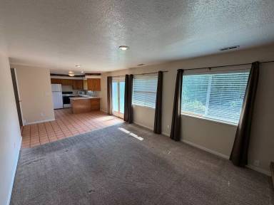 Main picture of 479 S Palisade Dr