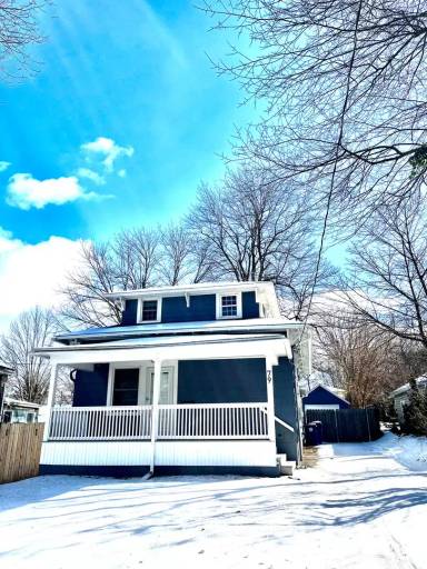 Main picture of 79 Callodine Ave