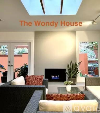 Main picture of 8612 Wonderland Ave