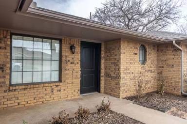 Main picture of 1324 Steiner Rd