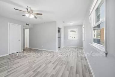 Main picture of 507 Ashlawn Dr