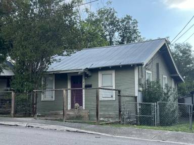 Main picture of 420 Benton St
