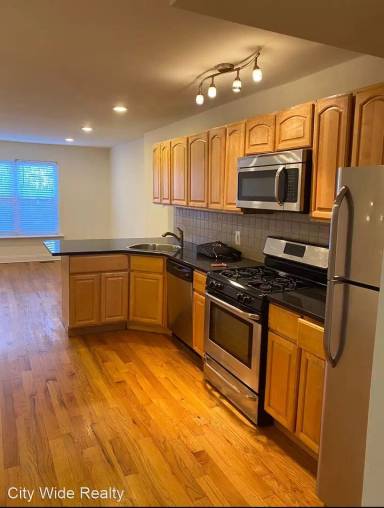 Main picture of 3329 Mount Vernon St