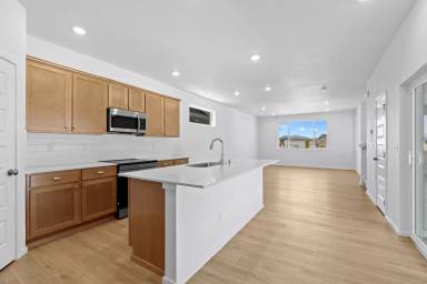 Main picture of 2611 N Red Tail Ln