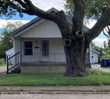 Main picture of 616 Bellaire Ave
