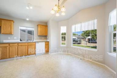 Main picture of 14237 Carolina St