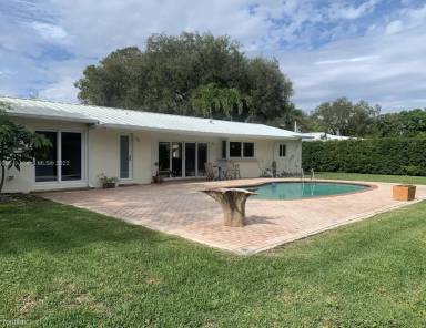 Main picture of 15241 SW 86th Ave