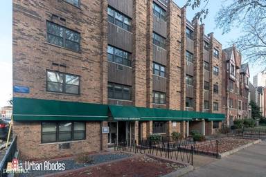 Main picture of 660 W Wrightwood Ave