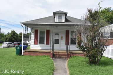 Main picture of 2103 Roanoke Ave